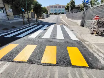 Attraversamenti pedonali rialzati — Agropoli (SA), fotografia 5 di 22