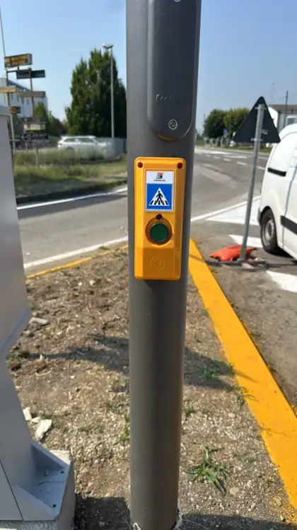 Attraversamenti pedonali rialzati — Agropoli (SA), fotografia 14 di 22