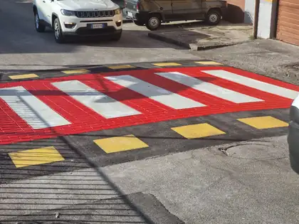 Attraversamenti pedonali rialzati — Bagnoli Irpino (AV), fotografia 12 di 16