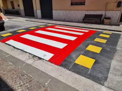 Attraversamenti pedonali rialzati — Bagnoli Irpino (AV), fotografia 13 di 16