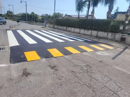 Attraversamenti pedonali rialzati — Capaccio Paestum (SA), fotografia 6 di 25