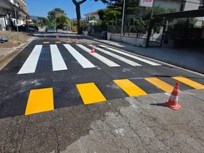 Attraversamenti pedonali rialzati — Capaccio Paestum (SA), fotografia 10 di 25