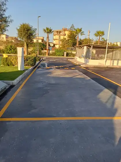 Segnaletica di un distributore di carburante — Casalnuovo di Napoli (NA), fotografia 9 di 24