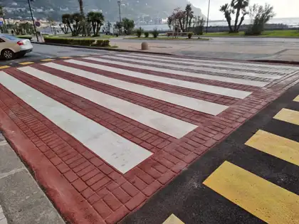 Attraversamenti pedonali rialzati — Castellammare di Stabia (NA), fotografia 8 di 16