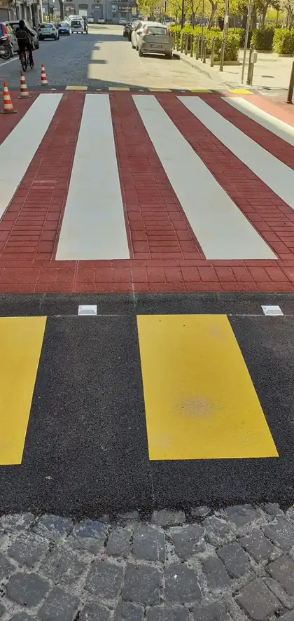 Attraversamenti pedonali rialzati — Castellammare di Stabia (NA), fotografia 12 di 16