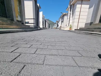 Asfalto stampato al cimitero comunale — Cicciano (NA), fotografia 9 di 11