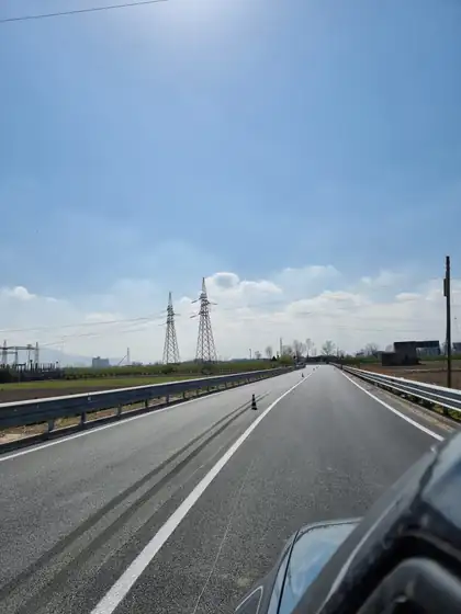 Segnaletica orizzontale sulla viabilità metropolitana — Città metropolitana di Napoli, fotografia 1 di 8