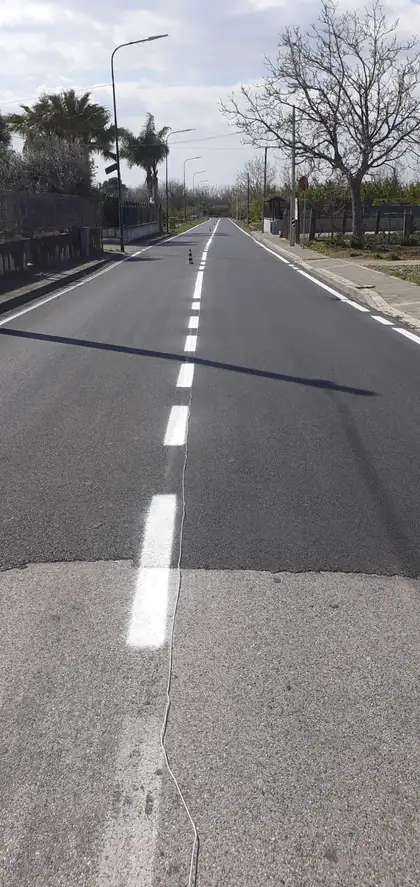 Segnaletica orizzontale sulla viabilità metropolitana — Città metropolitana di Napoli, fotografia 5 di 8