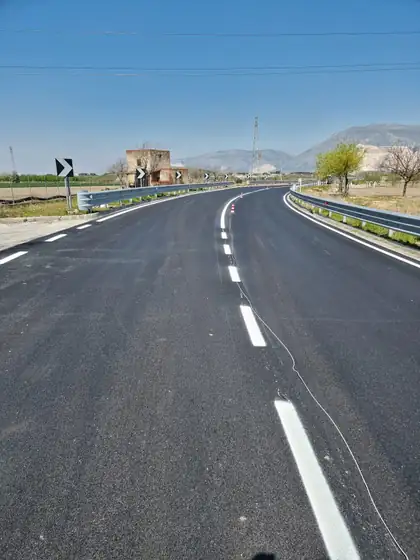 Segnaletica orizzontale sulla viabilità metropolitana — Città metropolitana di Napoli, fotografia 8 di 8