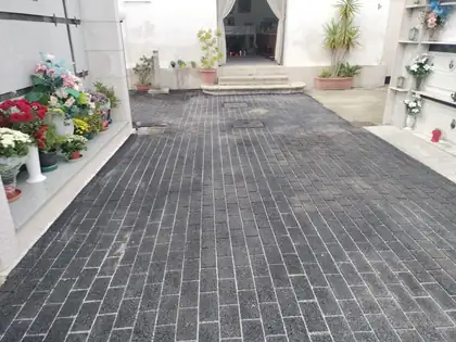 Asfalto stampato al cimitero comunale — Grazzanise (CE), fotografia 12 di 18
