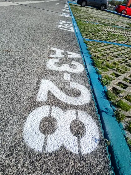 Segnaletica orizzontale nella base NATO — Lago Patria (NA), fotografia 18 di 18