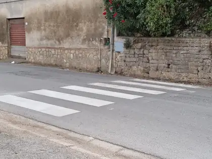 Segnaletica in preformato plastico — Pietramelara (CE), fotografia 5 di 13