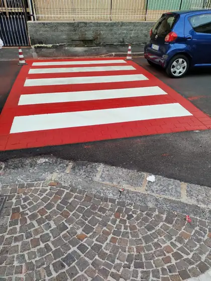 Asfalto stampato — Portici (NA), fotografia 6 di 24