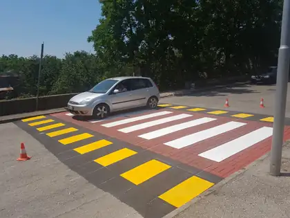 Attraversamenti pedonali rialzati — Roccarainola (NA), fotografia 3 di 7