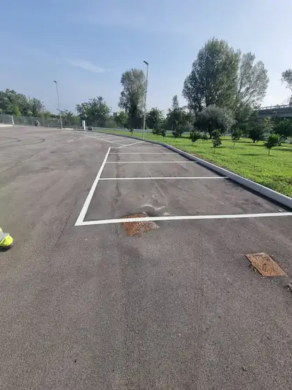 Segnaletica di un distributore di carburante — San Giuseppe Vesuviano (NA), fotografia 20 di 20