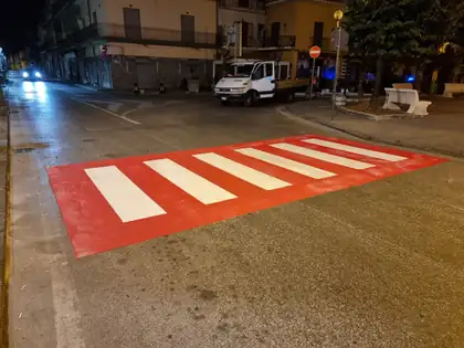 Segnaletica in colato plastico a freddo — Santa Maria la Carità (NA), fotografia 4 di 14